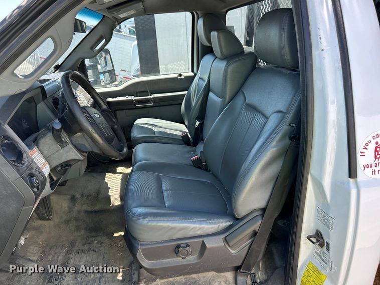 image for item YA2832 2016 Ford F550 Super Duty bucket truck
