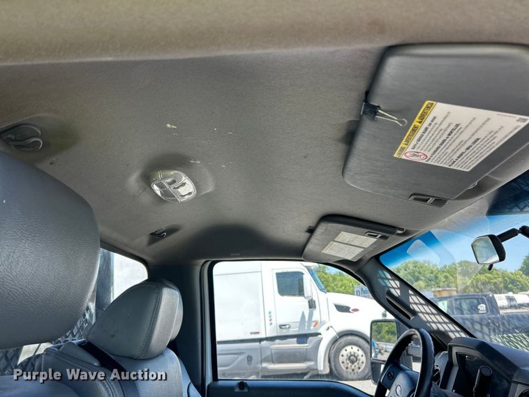 image for item YA2832 2016 Ford F550 Super Duty bucket truck