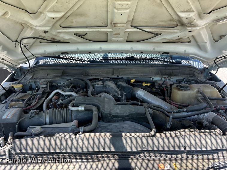 image for item YA2832 2016 Ford F550 Super Duty bucket truck
