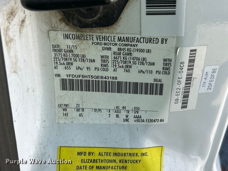 image for item YA2832 2016 Ford F550 Super Duty bucket truck