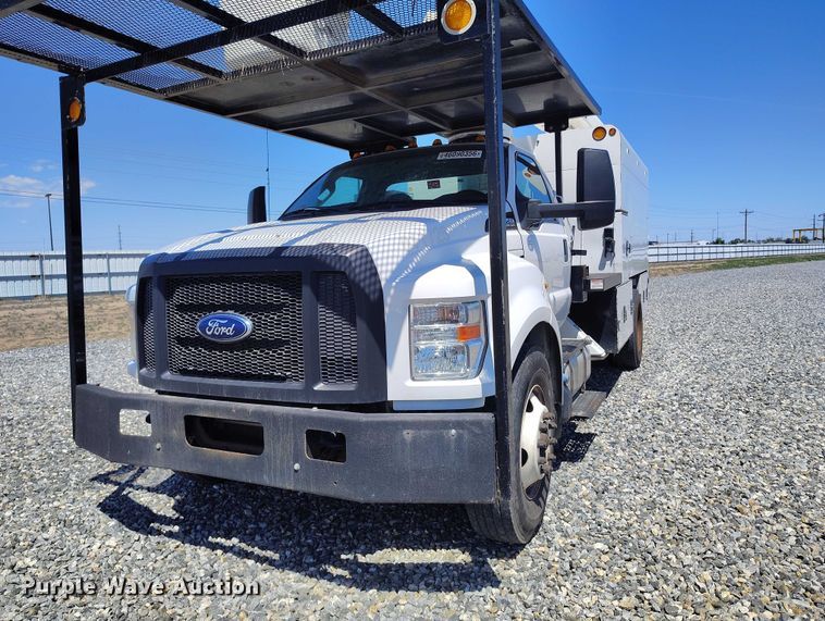 image for item YA2834 2017 Ford F750 Super Duty forestry bucket truck