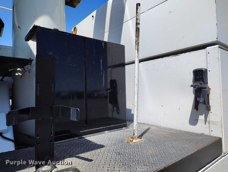 image for item YA2834 2017 Ford F750 Super Duty forestry bucket truck