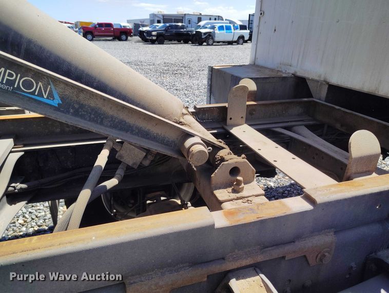 image for item YA2834 2017 Ford F750 Super Duty forestry bucket truck