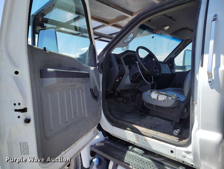 image for item YA2834 2017 Ford F750 Super Duty forestry bucket truck