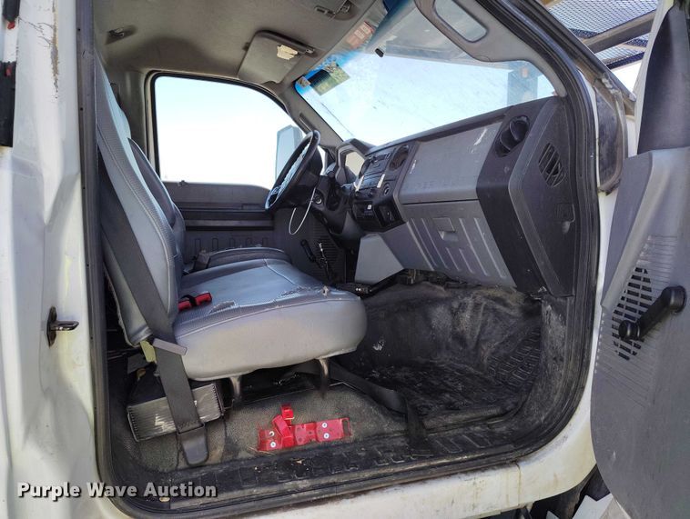 image for item YA2834 2017 Ford F750 Super Duty forestry bucket truck