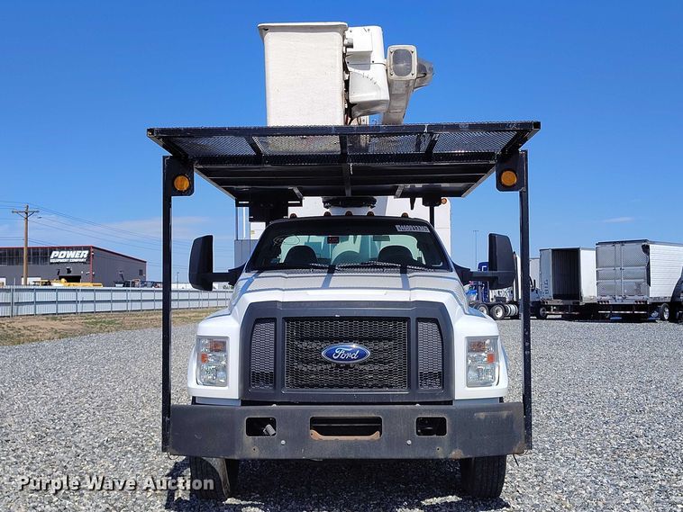 image for item YA2835 2017 Ford F750 Super Duty forestry bucket truck