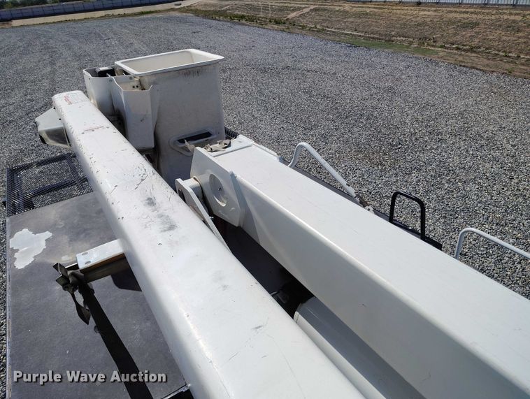 image for item YA2835 2017 Ford F750 Super Duty forestry bucket truck