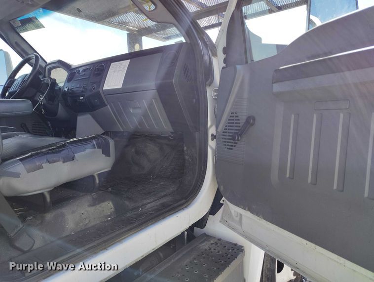 image for item YA2835 2017 Ford F750 Super Duty forestry bucket truck