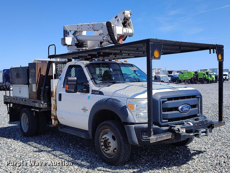 image for item YA2837 2016 Ford F550 Super Duty bucket truck