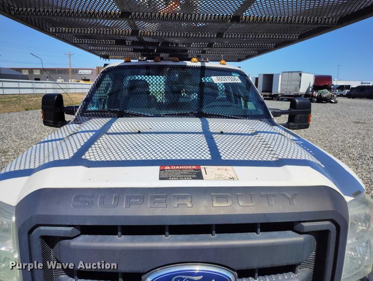 image for item YA2837 2016 Ford F550 Super Duty bucket truck