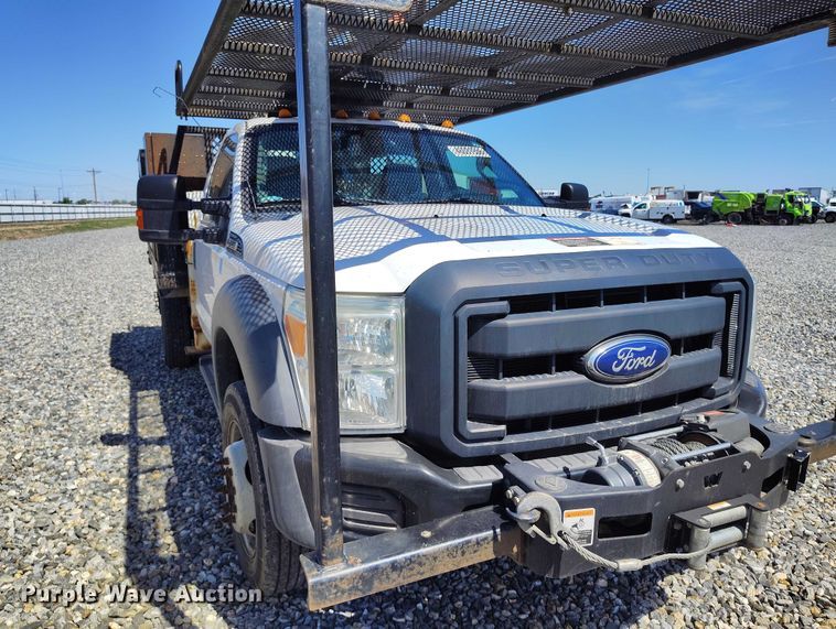 image for item YA2837 2016 Ford F550 Super Duty bucket truck