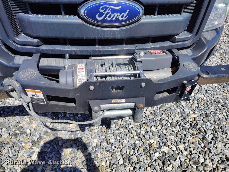 image for item YA2837 2016 Ford F550 Super Duty bucket truck