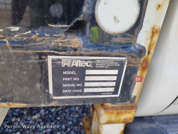 image for item YA2837 2016 Ford F550 Super Duty bucket truck