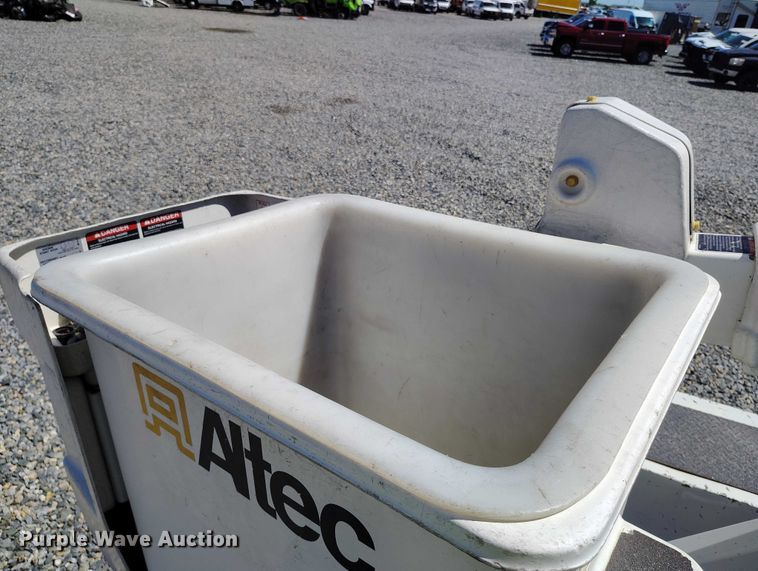 image for item YA2837 2016 Ford F550 Super Duty bucket truck