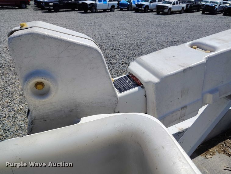 image for item YA2837 2016 Ford F550 Super Duty bucket truck