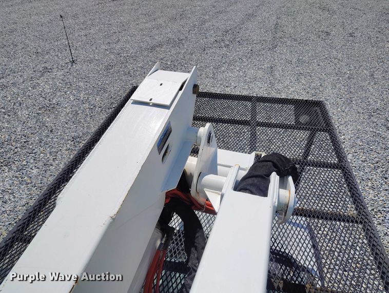 image for item YA2837 2016 Ford F550 Super Duty bucket truck