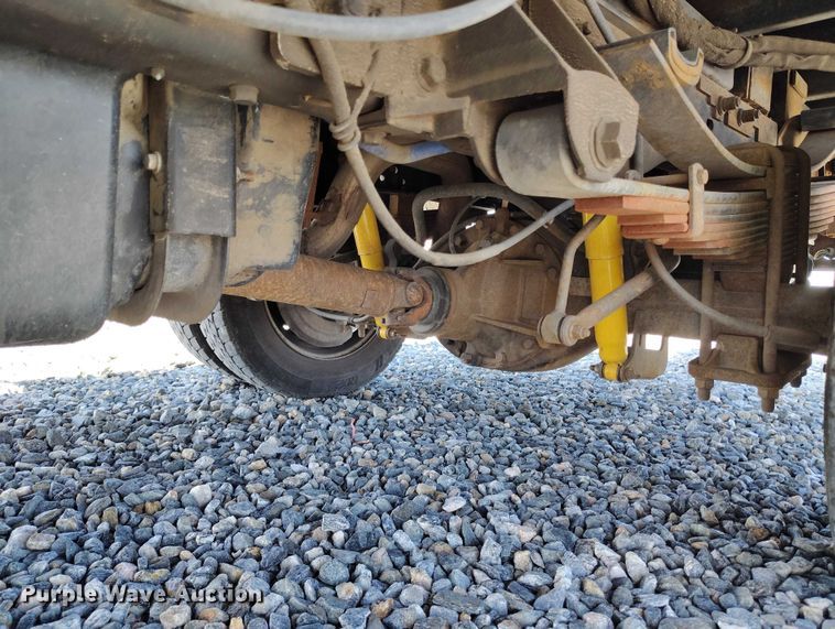 image for item YA2837 2016 Ford F550 Super Duty bucket truck