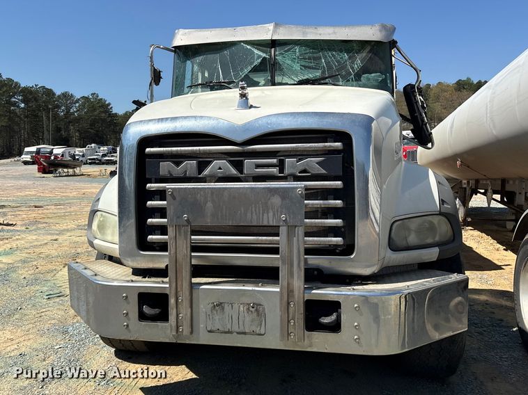 image for item YA2956 2020 Mack Granite volumetric concrete mixer truck