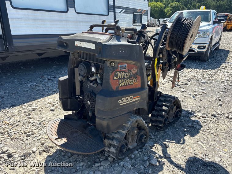 image for item YA3052 2015 Ditch Witch R300 cable plow