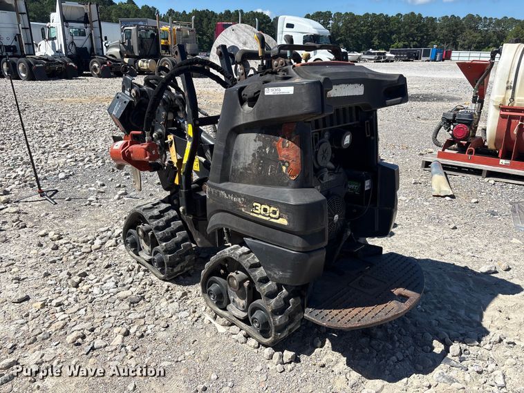 image for item YA3052 2015 Ditch Witch R300 cable plow