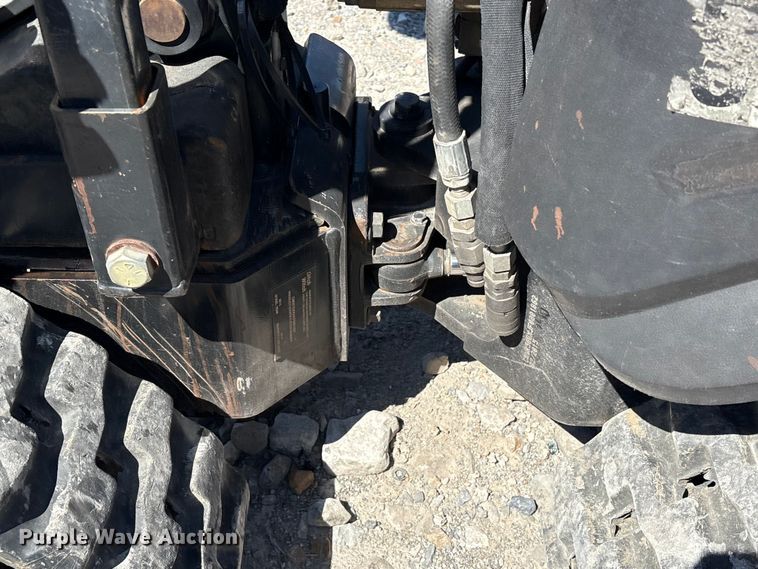 image for item YA3052 2015 Ditch Witch R300 cable plow