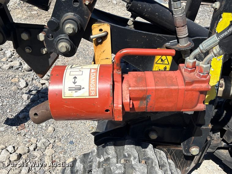image for item YA3052 2015 Ditch Witch R300 cable plow