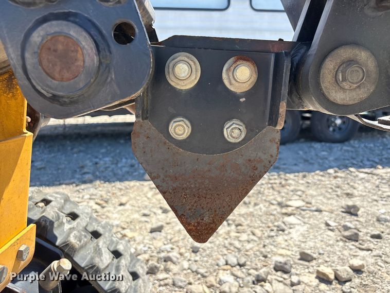 image for item YA3052 2015 Ditch Witch R300 cable plow