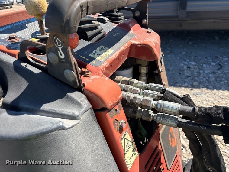 image for item YA3052 2015 Ditch Witch R300 cable plow