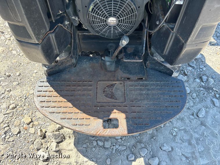image for item YA3052 2015 Ditch Witch R300 cable plow