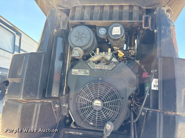 image for item YA3052 2015 Ditch Witch R300 cable plow