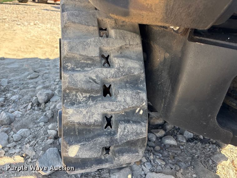 image for item YA3052 2015 Ditch Witch R300 cable plow