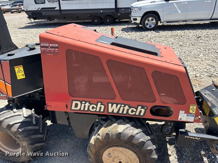 image for item YA3053 2017 Ditch Witch 410SX trencher