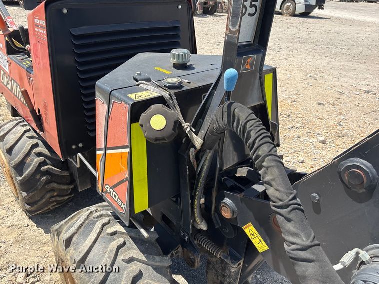 image for item YA3053 2017 Ditch Witch 410SX trencher