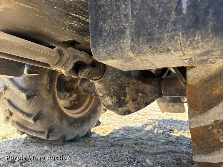 image for item YA3053 2017 Ditch Witch 410SX trencher