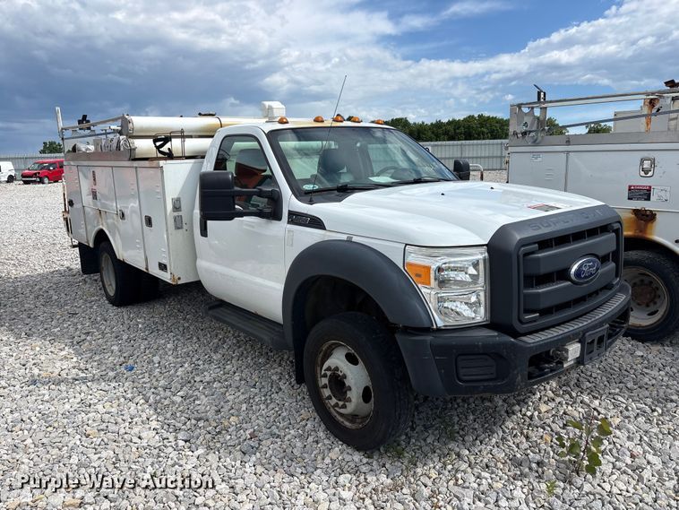 image for item YA3112 2013 Ford F450 Super Duty  utility / service truck