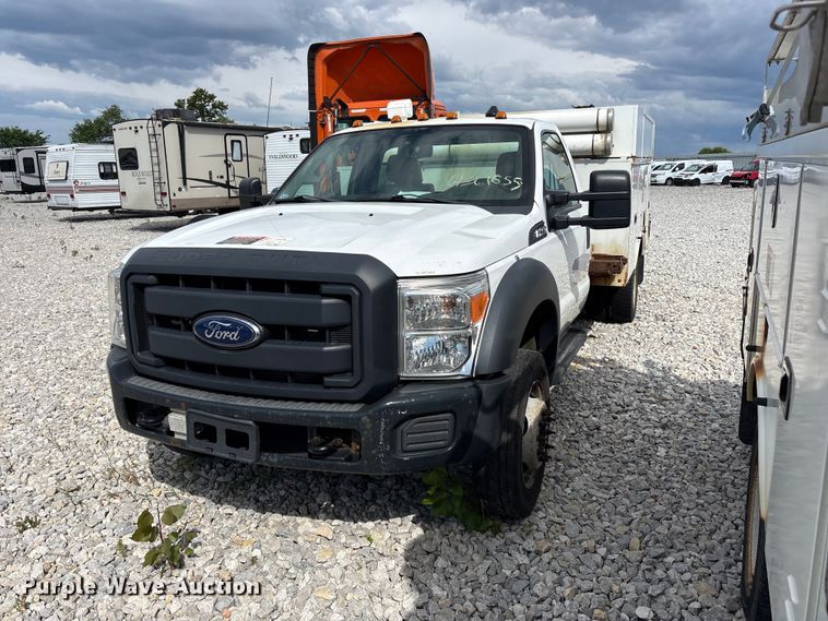 image for item YA3112 2013 Ford F450 Super Duty  utility / service truck