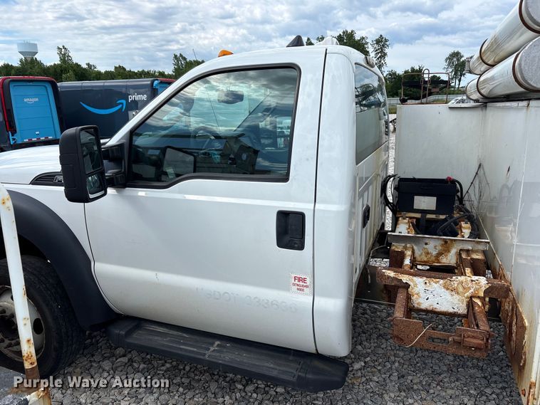 image for item YA3112 2013 Ford F450 Super Duty  utility / service truck