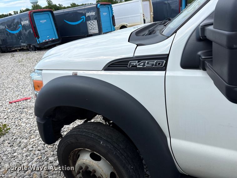 image for item YA3112 2013 Ford F450 Super Duty  utility / service truck
