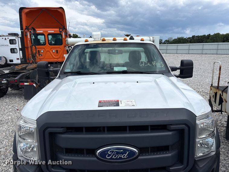 image for item YA3112 2013 Ford F450 Super Duty  utility / service truck