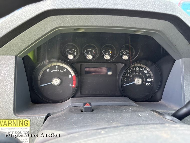 image for item YA3112 2013 Ford F450 Super Duty  utility / service truck