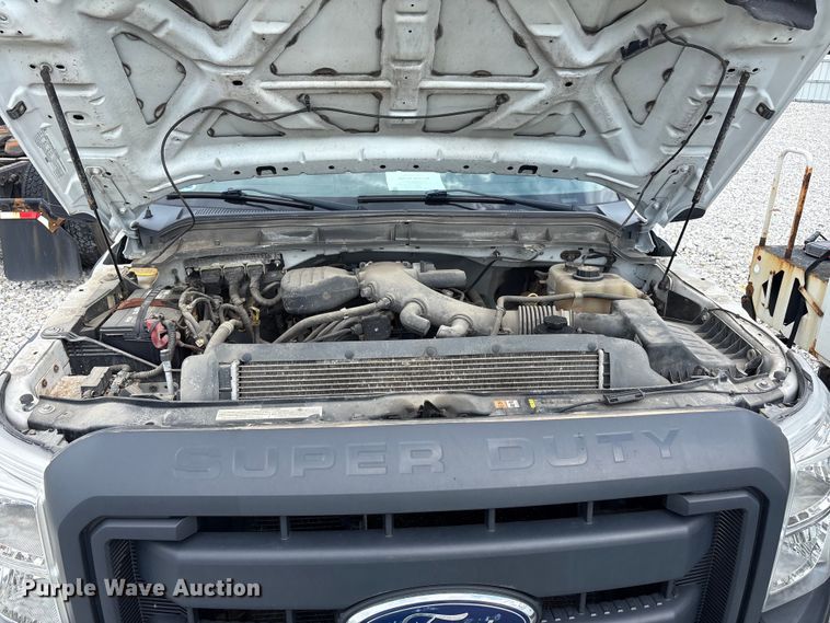 image for item YA3112 2013 Ford F450 Super Duty  utility / service truck