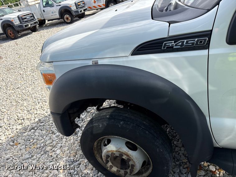 image for item YA3113 2013 Ford F450 Super Duty bucket truck