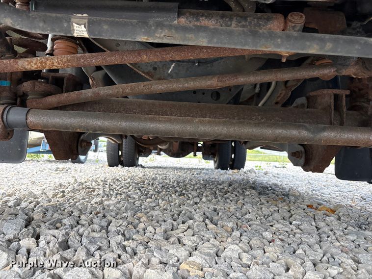 image for item YA3113 2013 Ford F450 Super Duty bucket truck