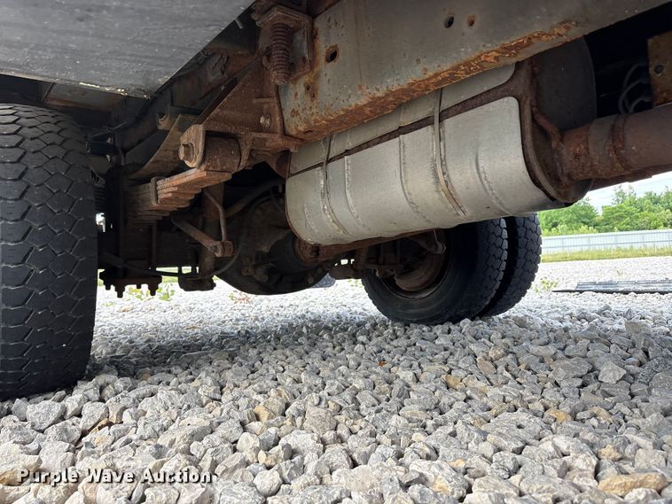 image for item YA3113 2013 Ford F450 Super Duty bucket truck