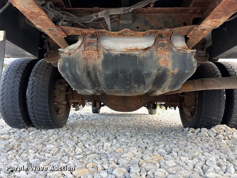 image for item YA3113 2013 Ford F450 Super Duty bucket truck
