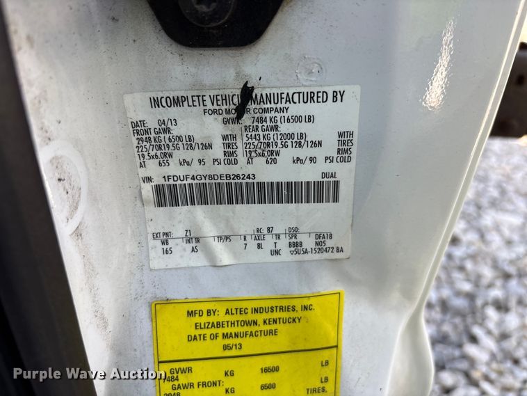 image for item YA3113 2013 Ford F450 Super Duty bucket truck