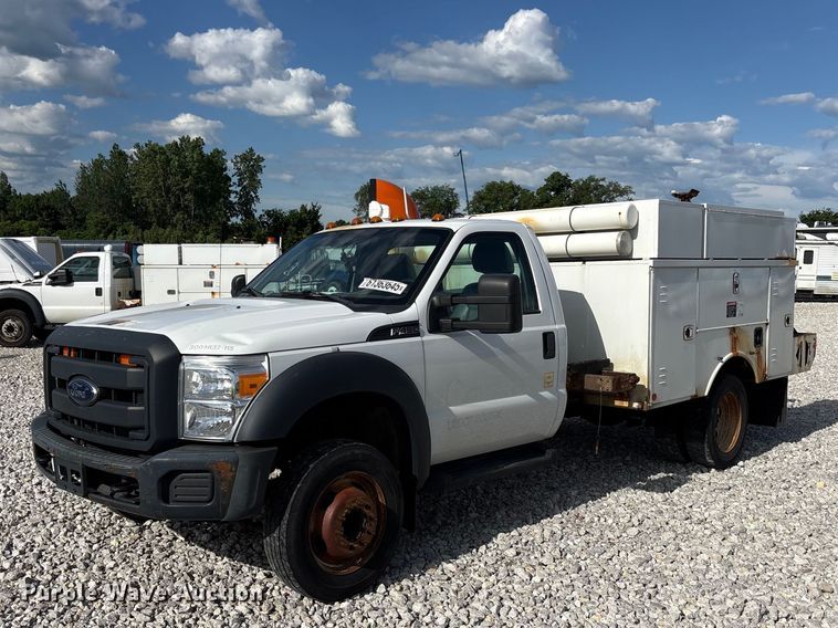 image for item YA3131 2015 Ford F450 Super Duty utility / service truck