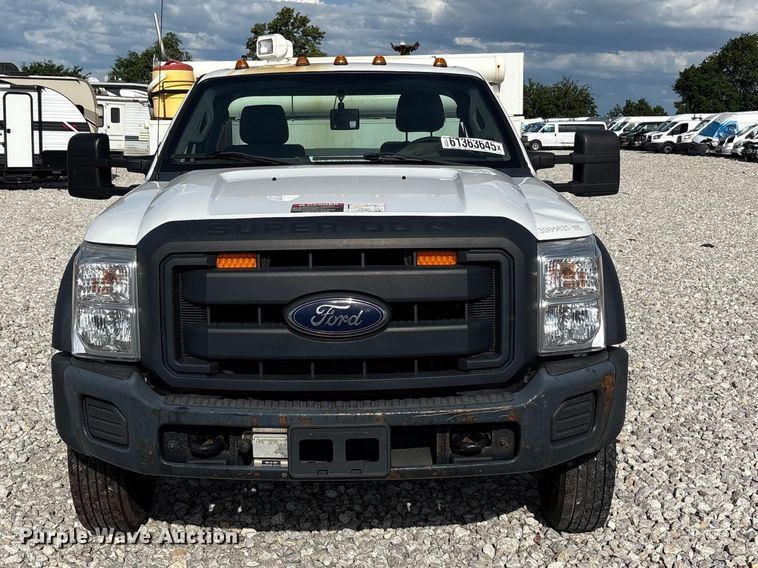 image for item YA3131 2015 Ford F450 Super Duty utility / service truck
