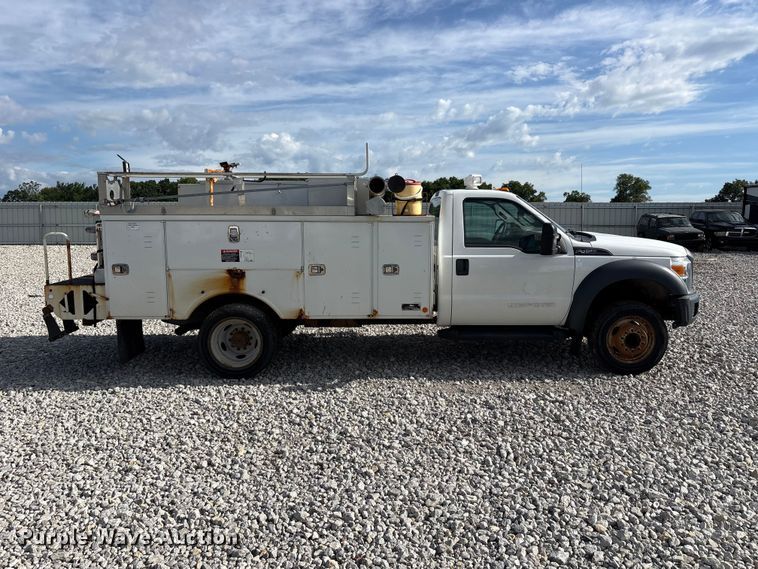 image for item YA3131 2015 Ford F450 Super Duty utility / service truck