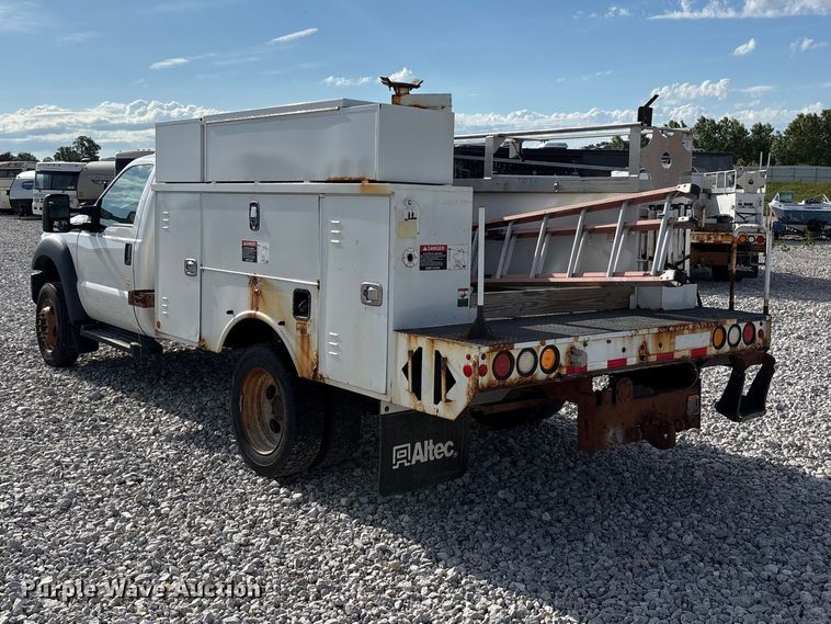 image for item YA3131 2015 Ford F450 Super Duty utility / service truck